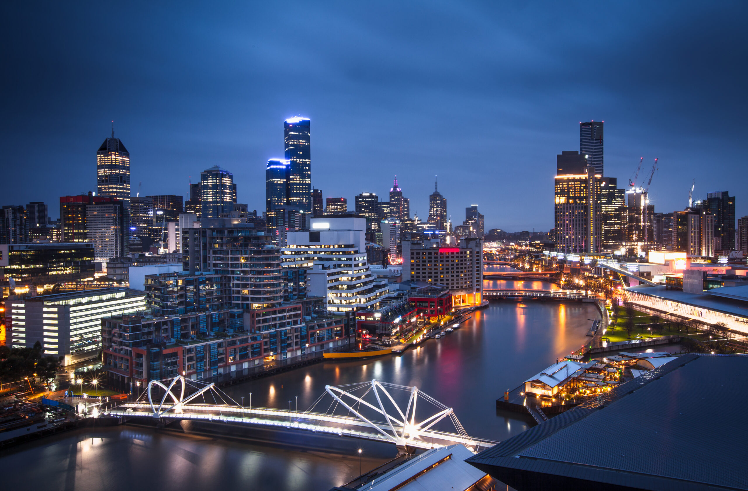 The Yarra River and the city of Melbourne in the early morning